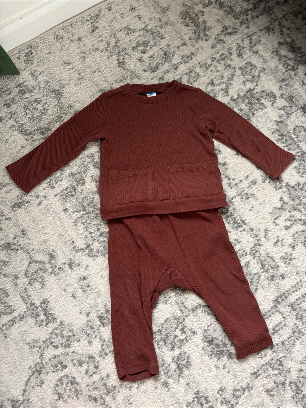 Old Navy Kids Ribbed Two-Piece Set in Rust Brown